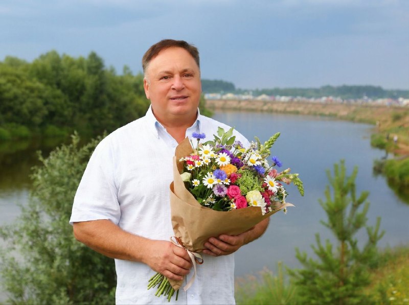 Дорогие, милые женщины!Сердечно поздравляю вас с п...